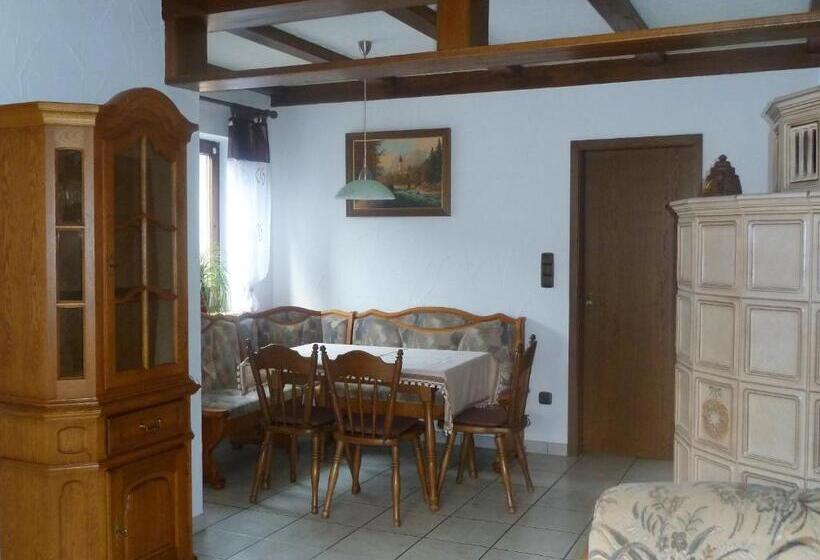 Apartamento 3 Dormitórios, Gasthof Zur Krone