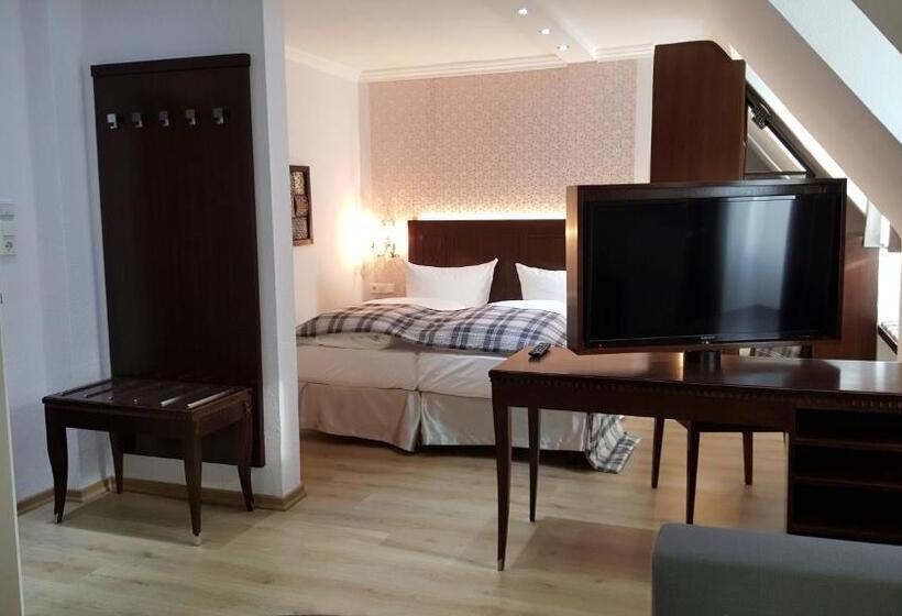 Junior Suite, Graupner