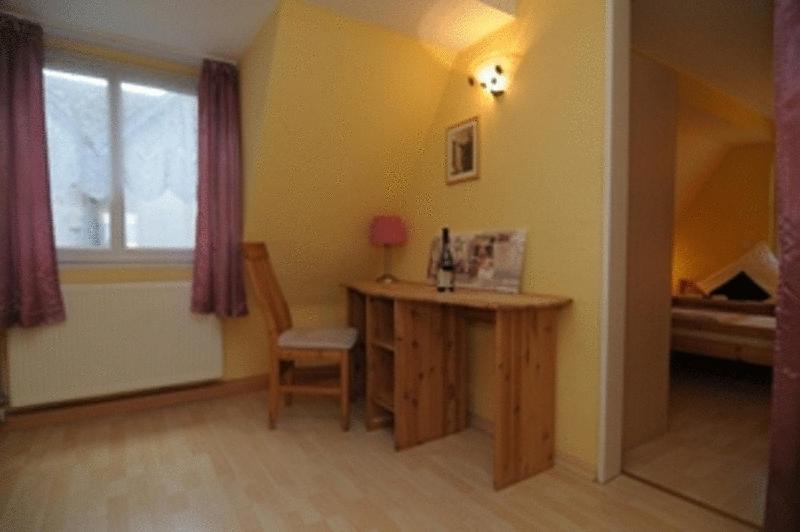 غرفة قياسية, Hirsch Garni