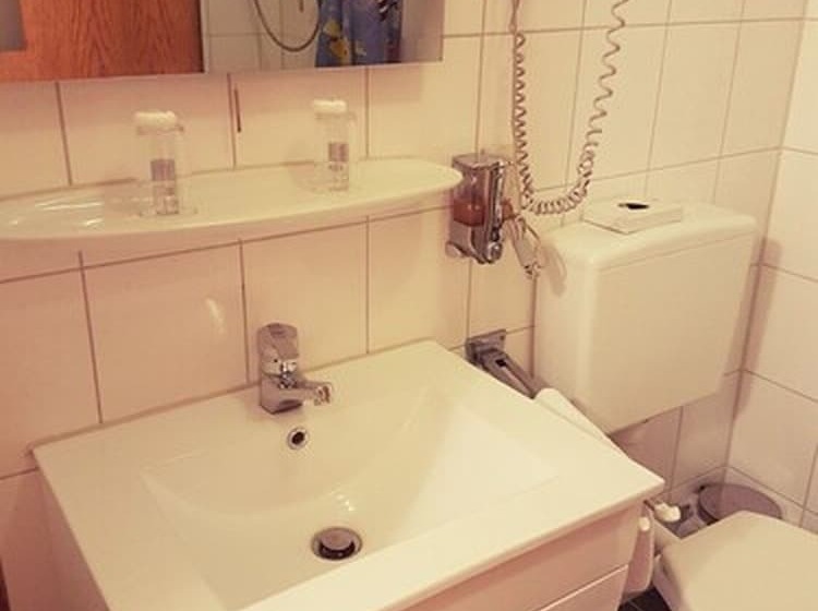 Quarto Triplo Standart, Legend