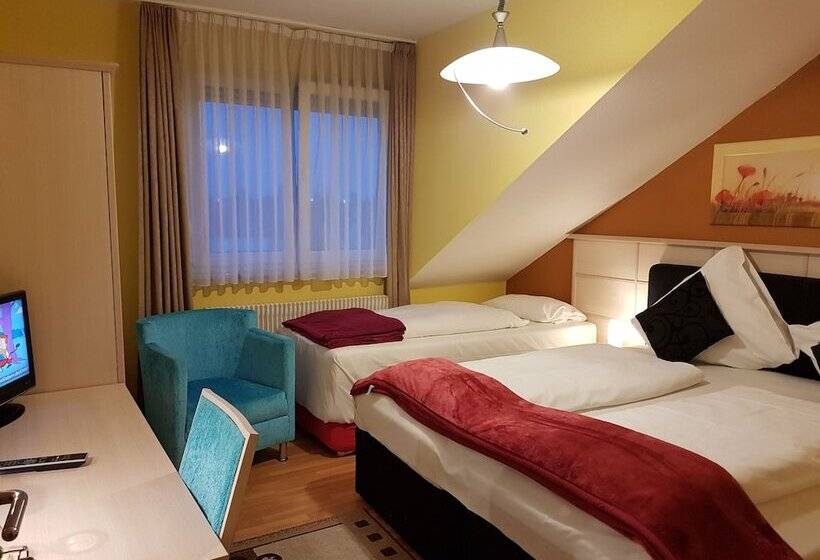 Quarto Triplo Standart, Legend