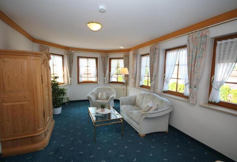 Номер Комфорт, Restaurant Hirsch