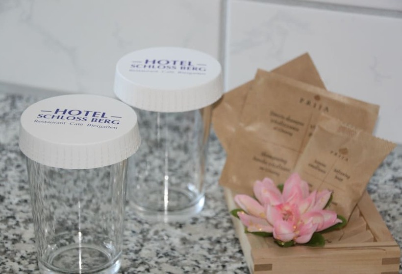 Семейный Номер, Schloss Berg