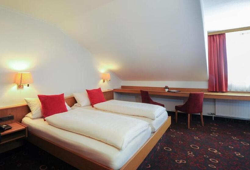 スタンダードルーム, Vierjahreszeiten