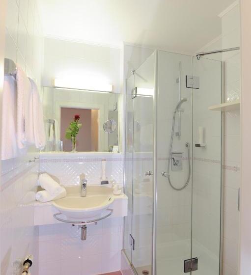 スタンダードルーム, Vierjahreszeiten