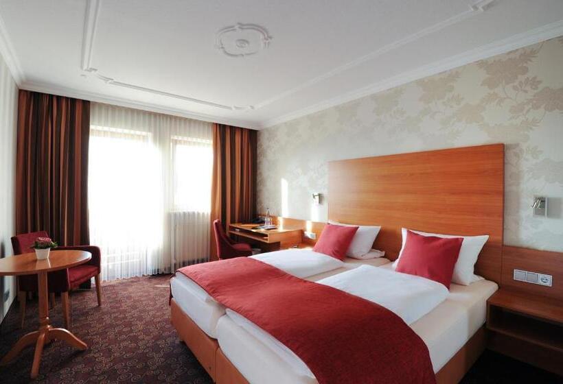 コンフォートルーム, Vierjahreszeiten