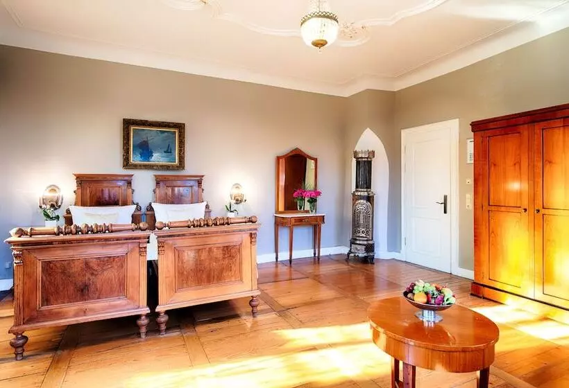 庭の見えるジュニアスイート, Welcome Hotel Schloss Lehen