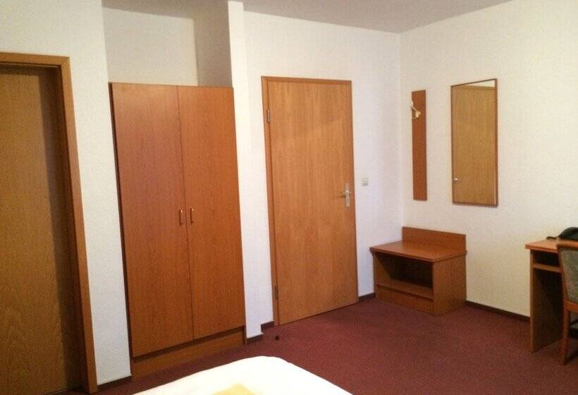 اتاق استاندارد, Zur Krone