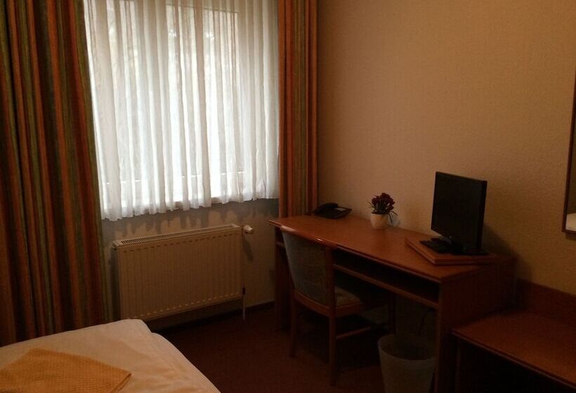 اتاق استاندارد یک نفره, Zur Krone