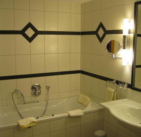 标准单人间, Land  Und Kurhotel Tommes