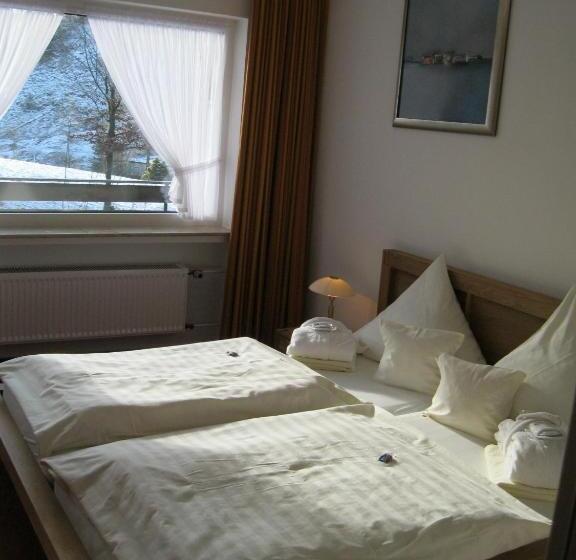 标准间, Land  Und Kurhotel Tommes