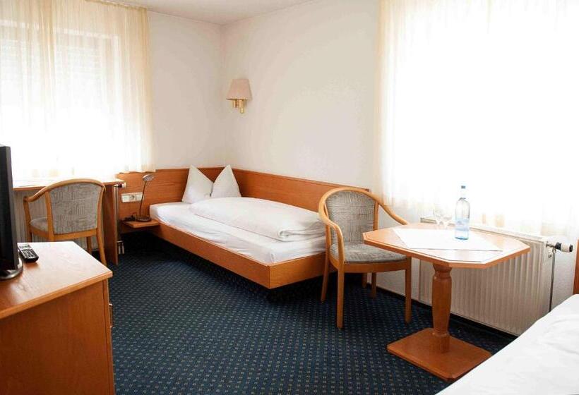 Quarto Estandar Individual, Gasthof Adler