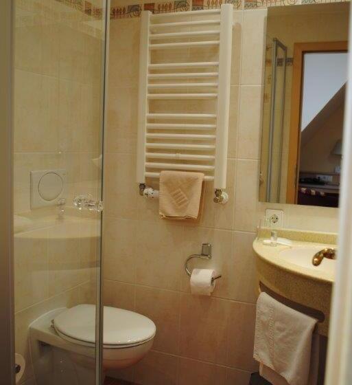 スタンダードルーム, Landgasthof Niebler