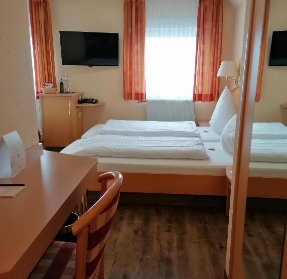 スタンダードトリプルルーム, Landgasthof Niebler