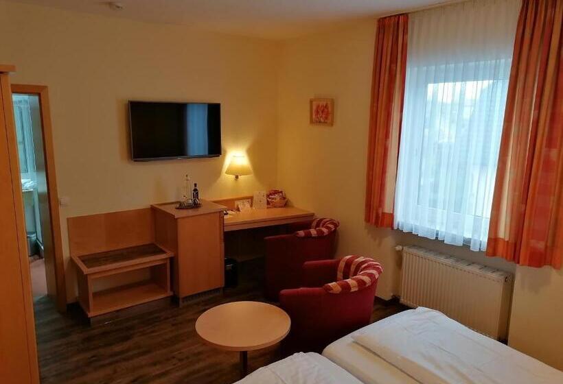 スタンダードトリプルルーム, Landgasthof Niebler