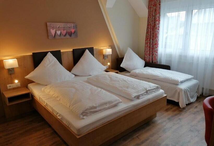 コンフォートトリプルルーム, Landgasthof Niebler