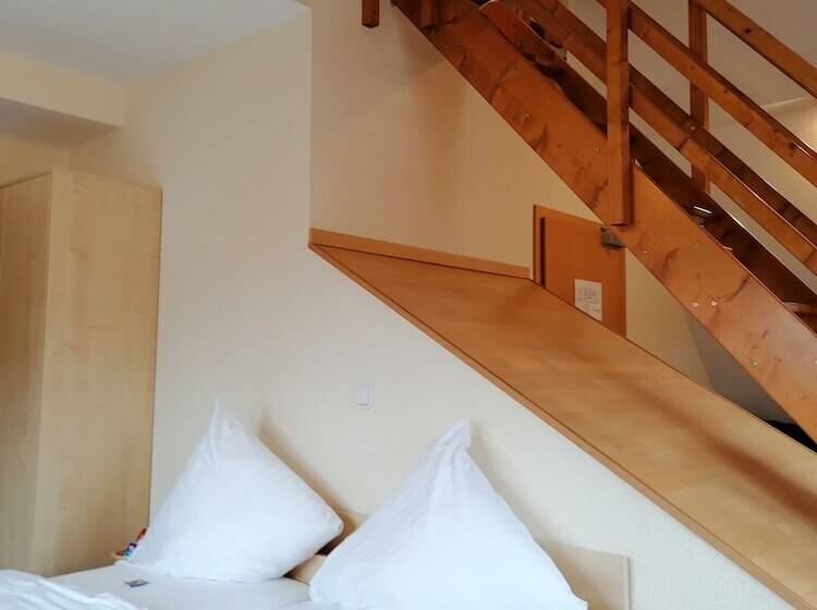 スタンダード４人部屋, Landgasthof Niebler