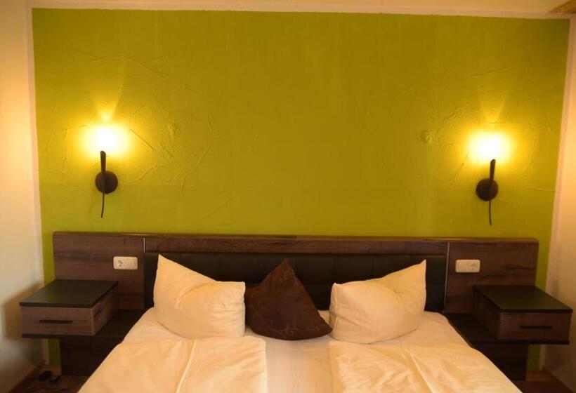 Номер Стандарт, Landhotel Röfleuten