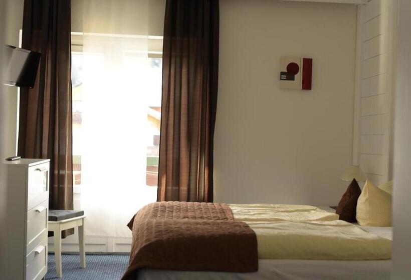 Номер Стандарт, Landhotel Röfleuten