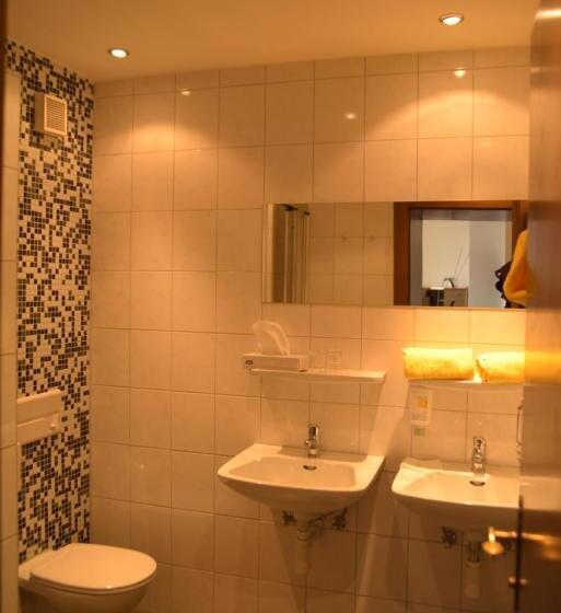 Номер Стандарт Трехместный, Landhotel Röfleuten