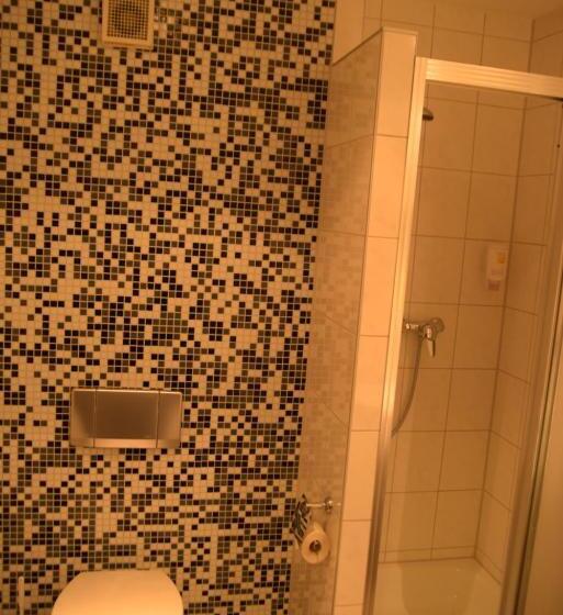 Номер Стандарт, Landhotel Röfleuten