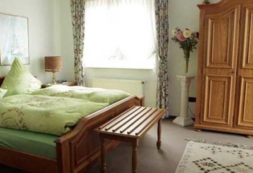 غرفة قياسية, Lerie Gasthaus Schubert