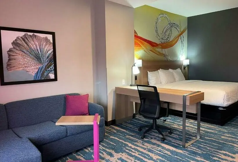 Deluxe-huone King-vuode, La Quinta Inn & Suites By Wyndham San Antonio Seaworld Lafb