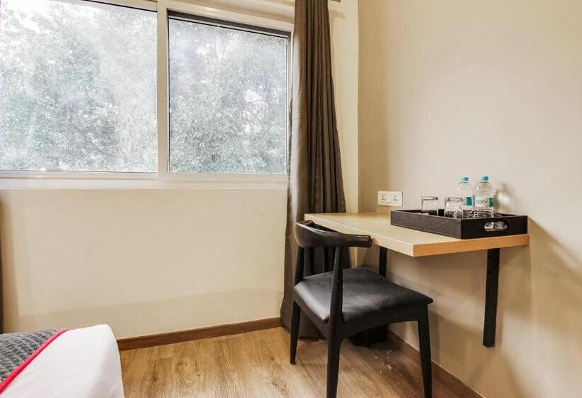 اتاق کلاسیک سه تخته, Super Townhouse Begumpet Near Hyderabad Central