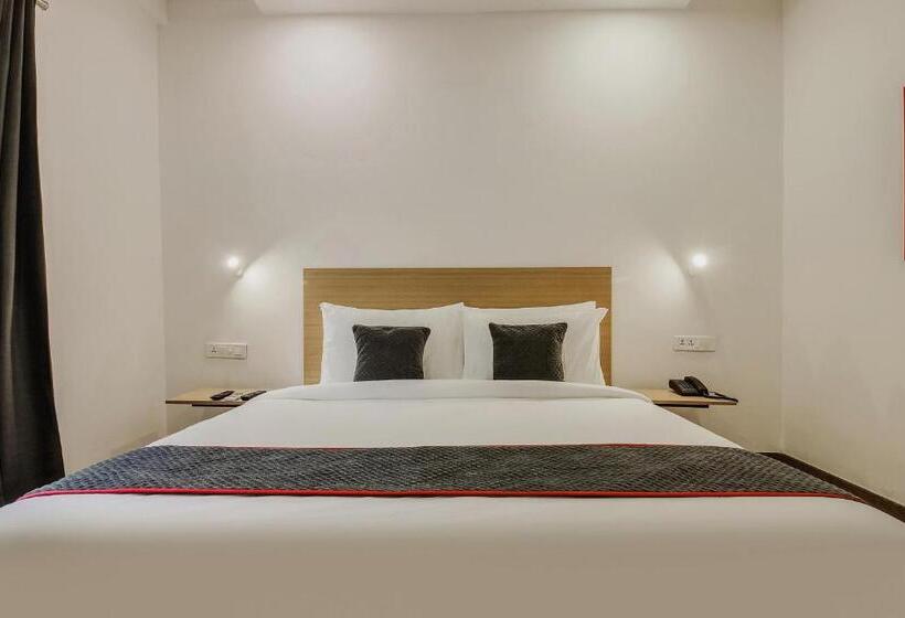 اتاق کلاسیک سه تخته, Super Townhouse Begumpet Near Hyderabad Central