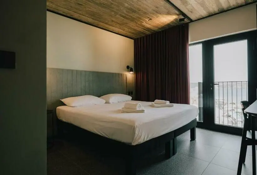 اتاق سوپریور با چشم‌انداز دریا, Ibis Styles St Pauls Bay Malta