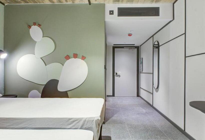 اتاق استاندارد با چشم‌انداز شهر, Ibis Styles St Pauls Bay Malta