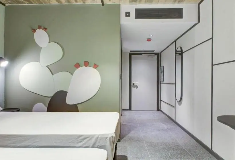 اتاق استاندارد با چشم‌انداز شهر, Ibis Styles St Pauls Bay Malta