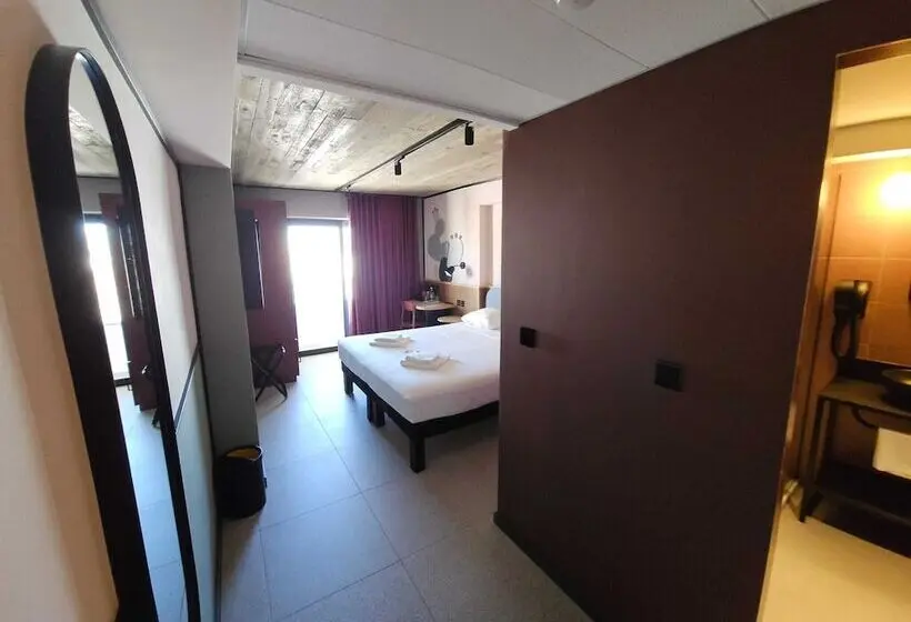 اتاق استاندارد با چشم‌انداز شهر, Ibis Styles St Pauls Bay Malta