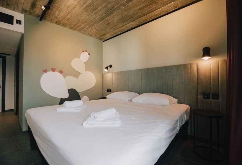 غرفة سوبيريور مطلّة علي البحر, Ibis Styles St Pauls Bay Malta