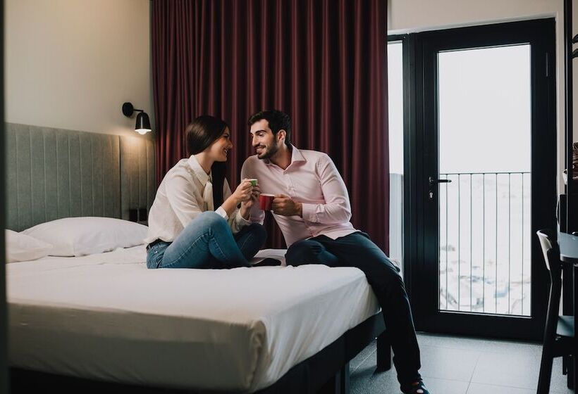 اتاق سوپریور با چشم‌انداز دریا, Ibis Styles St Pauls Bay Malta