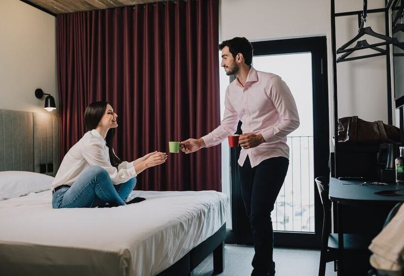 غرفة سوبيريور مطلّة علي البحر, Ibis Styles St Pauls Bay Malta