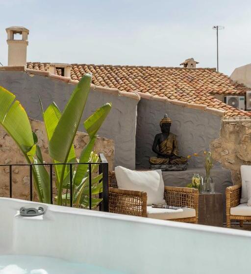 带按摩浴盆的套房, Casa Rural Lliber