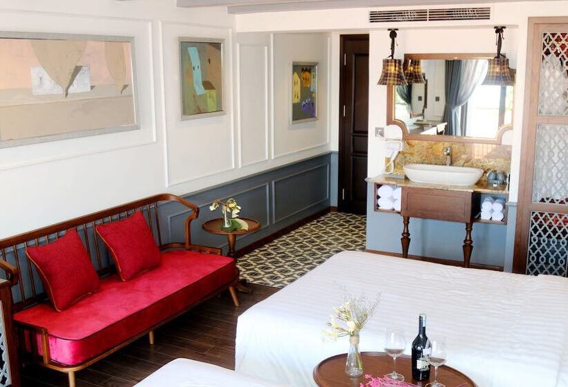 اتاق لوکس سه تخته, Son Hoi An Boutique Hotel & Spa