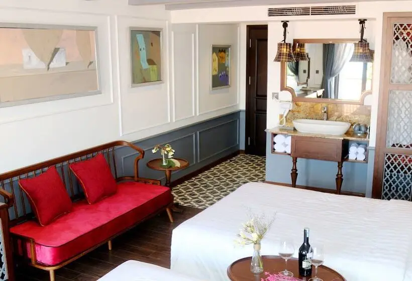 اتاق لوکس سه تخته, Son Hoi An Boutique Hotel & Spa
