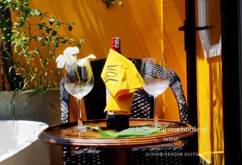 سوییت جونیور با بالکن, Son Hoi An Boutique Hotel & Spa