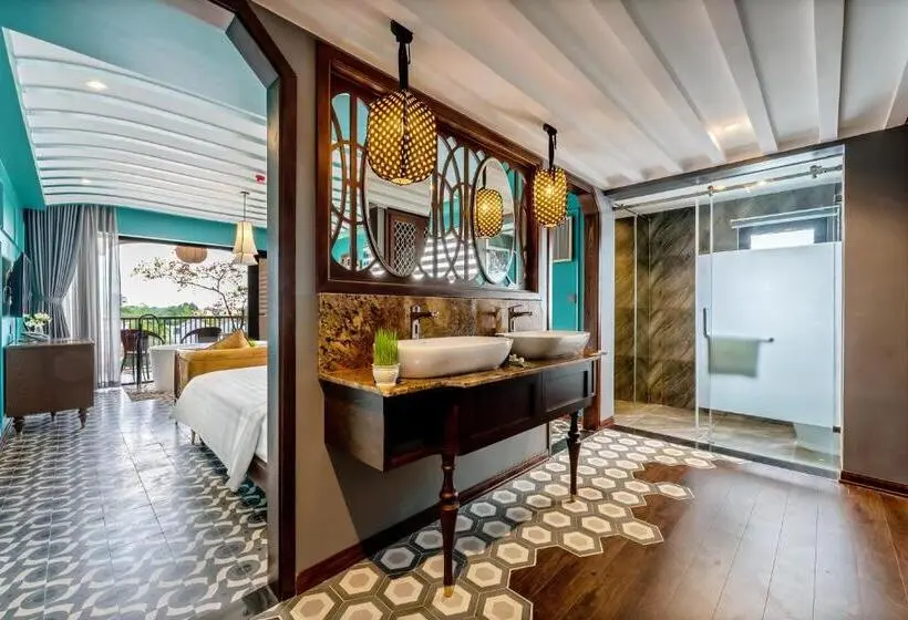 سوئیت با بالکن, Son Hoi An Boutique Hotel & Spa