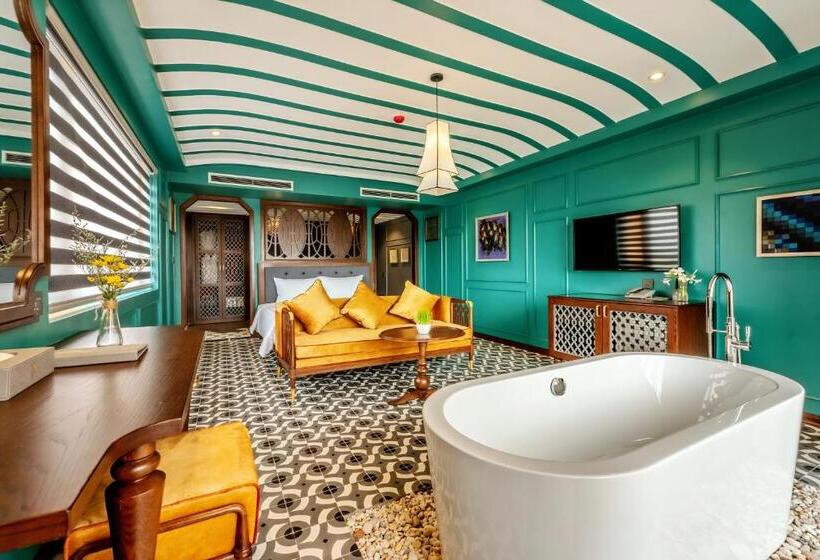 سوئیت با بالکن, Son Hoi An Boutique Hotel & Spa