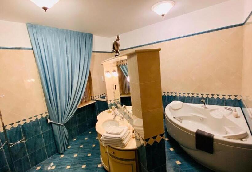 Номер Стандарт с Террасой, Oasi Di Monchiero