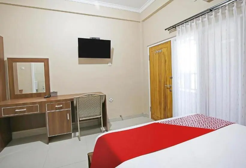 اتاق لوکس با تخت بزرگ, Collection O 91449 Griya Ampenan Residence