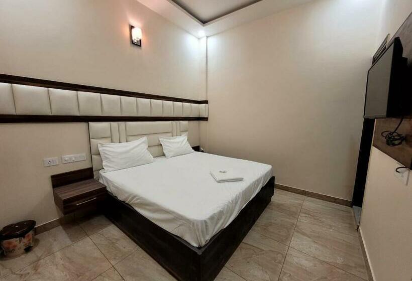 Номер Deluxe, Crown Inn