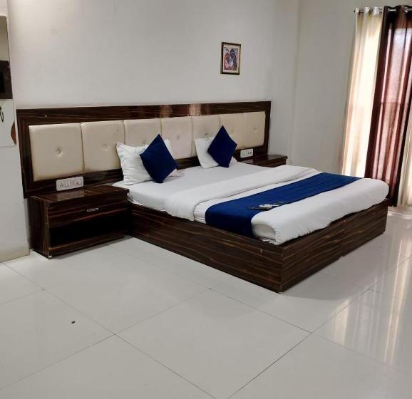 Family Suite, Kanchan Palace