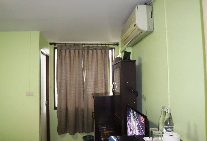 غرفة قياسية, Tipsiri Place