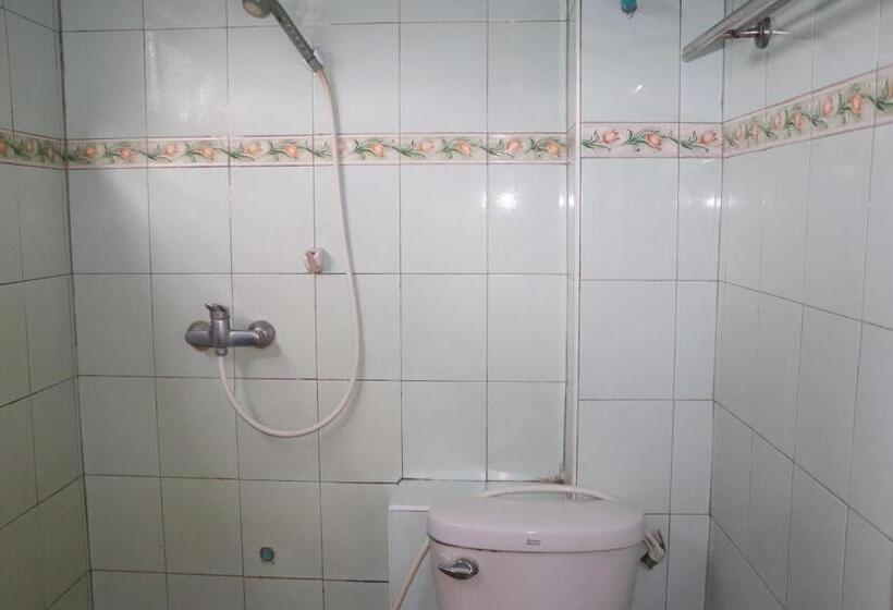 غرفة إقتصادية, Tipsiri Place