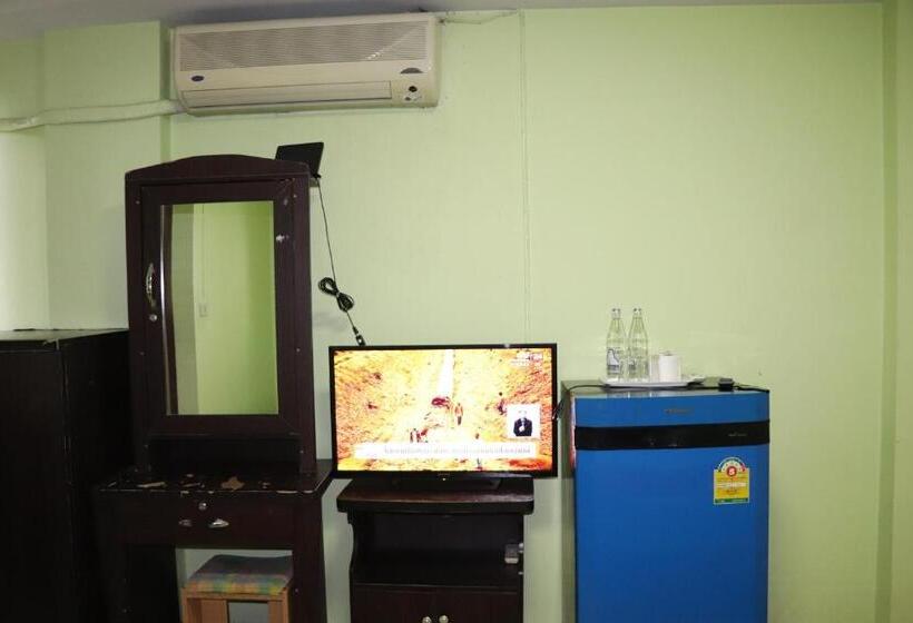 غرفة قياسية, Tipsiri Place