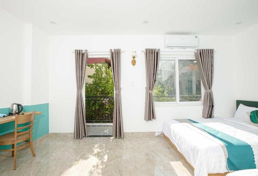 اتاق خانوادگی, Pao